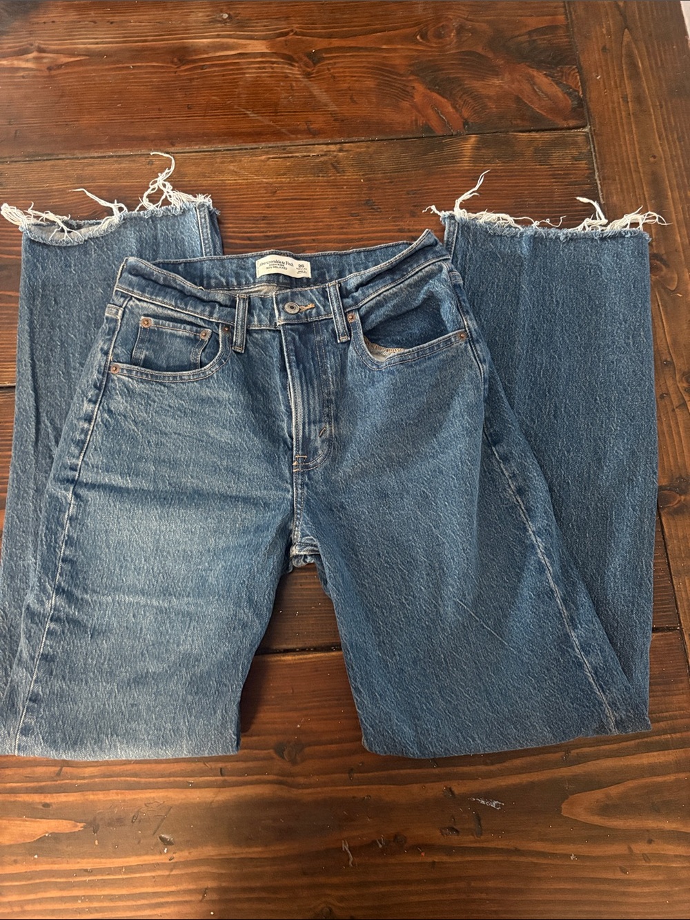 Abercrombie 90’s relaxed